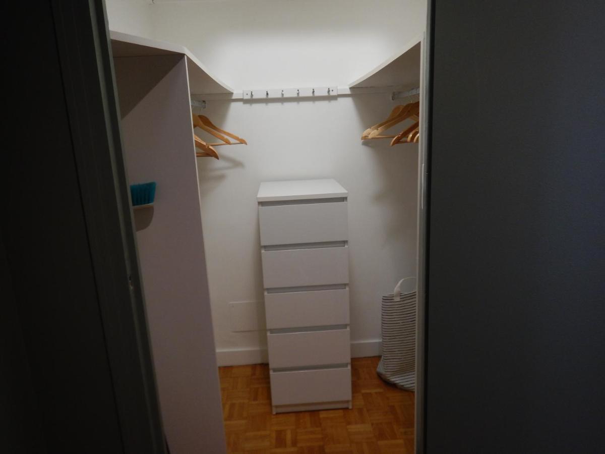 Studio Quartier Chateau - Wifi - Garage Individuel A Cle - Electromenager Complet Pau Esterno foto